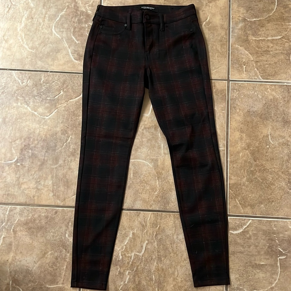 Size 26 Liverpool Los Angeles plaid jeggings